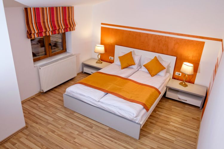 attic-bedroom2
